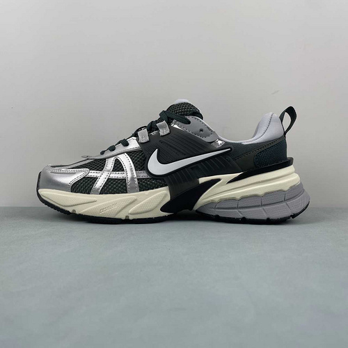 D  NIKE V2k Run  HJ4497-300  36-45